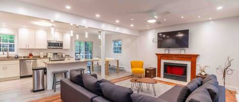 Smart TV, fireplace, video games