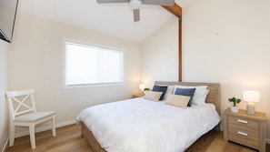 4 bedrooms, free WiFi, bed sheets - Family Tides - Your home away from home in the heart of Ulladulla (Ulladulla)