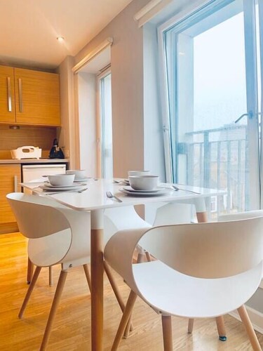 ⭐️ Modern 1 bed flat ⭐️ Merchant City-Free Parking⭐️