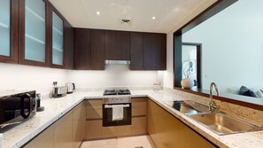 프리미엄 더블룸 | 전용 주방 | 대용량 냉장고, 전자레인지, 오븐, 쿡탑