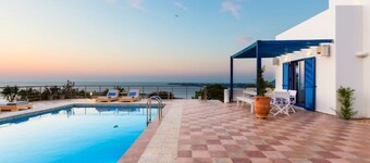 Villa Sky with 3 bedrooms & private pool