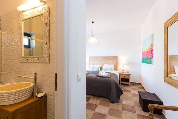 3 多间卧室、熨斗/熨衣板、旅行婴儿床、WiFi