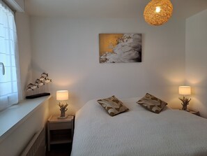 1 Schlafzimmer, Bügeleisen/Bügelbrett
