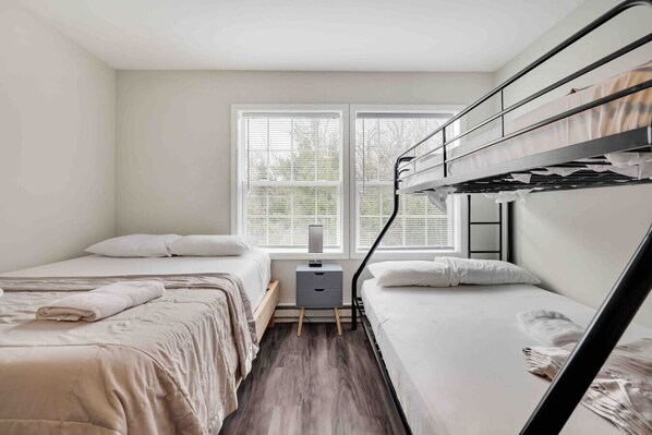 5 bedrooms, iron/ironing board, travel crib, free WiFi
