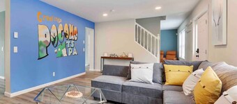 5BR w/ Game Room Near Camelback & Kalahari | 2-Min Walk to Lake, Family Fun