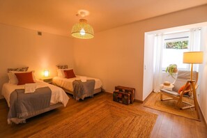 2 Schlafzimmer, Bügeleisen/Bügelbrett, Reisekinderbett, kostenloses WLAN