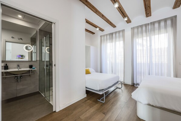 Iron/ironing board, free WiFi, bed sheets, wheelchair access - Fantastic adapted Studio (Valencia / València)