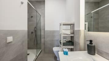 Hair dryer, towels