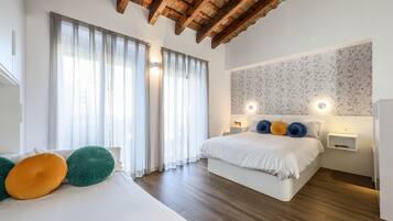 Fer et planche à repasser, Wi-Fi gratuit, draps fournis