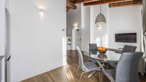 Dining - Beautiful renovated studio penthouse (Valencia)