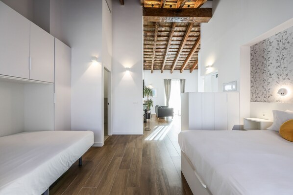 Iron/ironing board, free WiFi, bed sheets