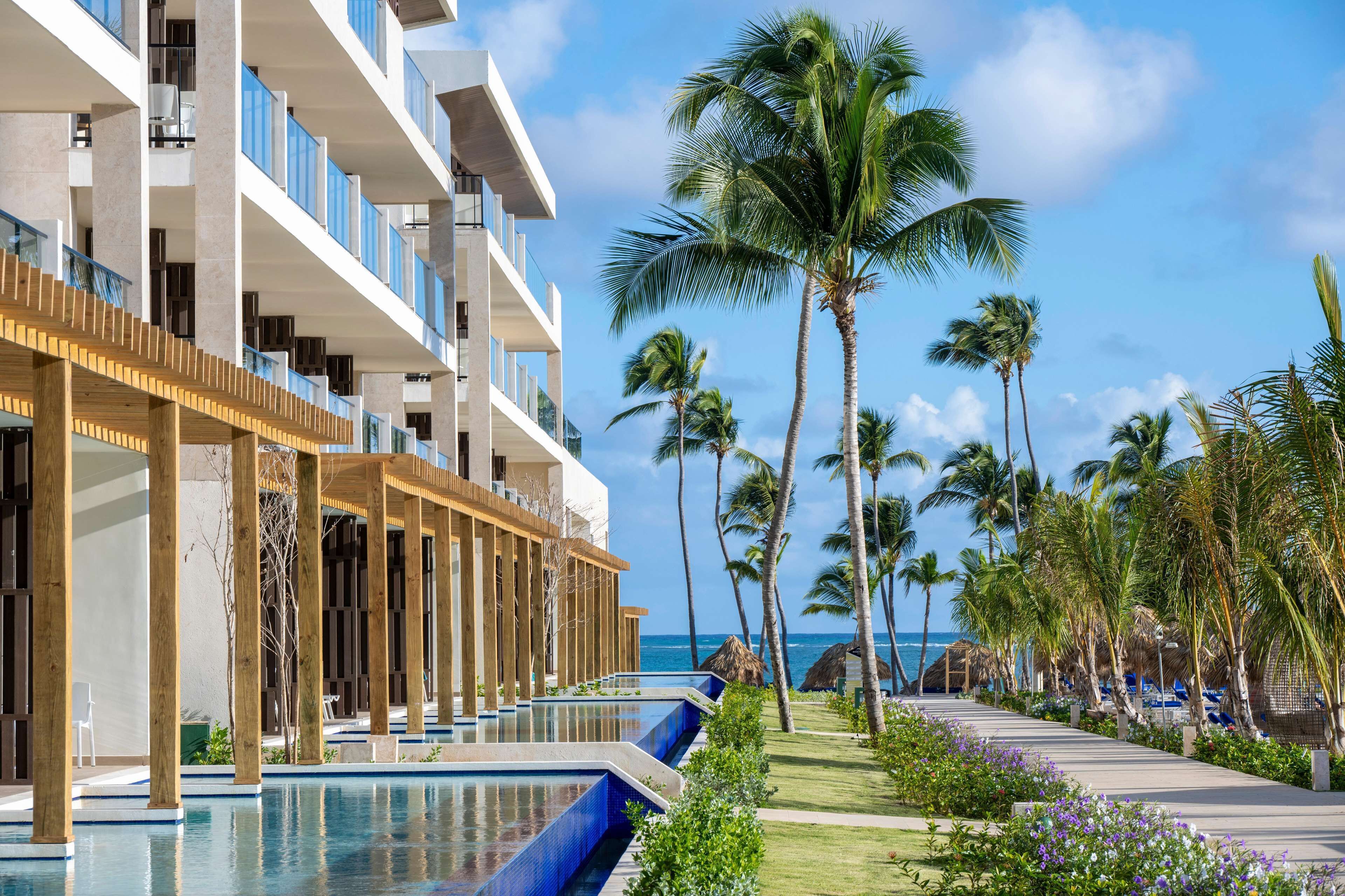 Serenade All Suites - Adults Only Resort Reviews, Deals & Photos