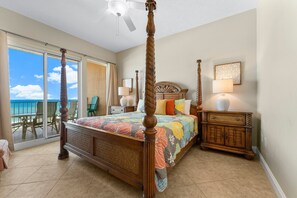 2 bedrooms, iron/ironing board, free WiFi, bed sheets - Walking Distance to Schooners and State Park (Panama City Beach)