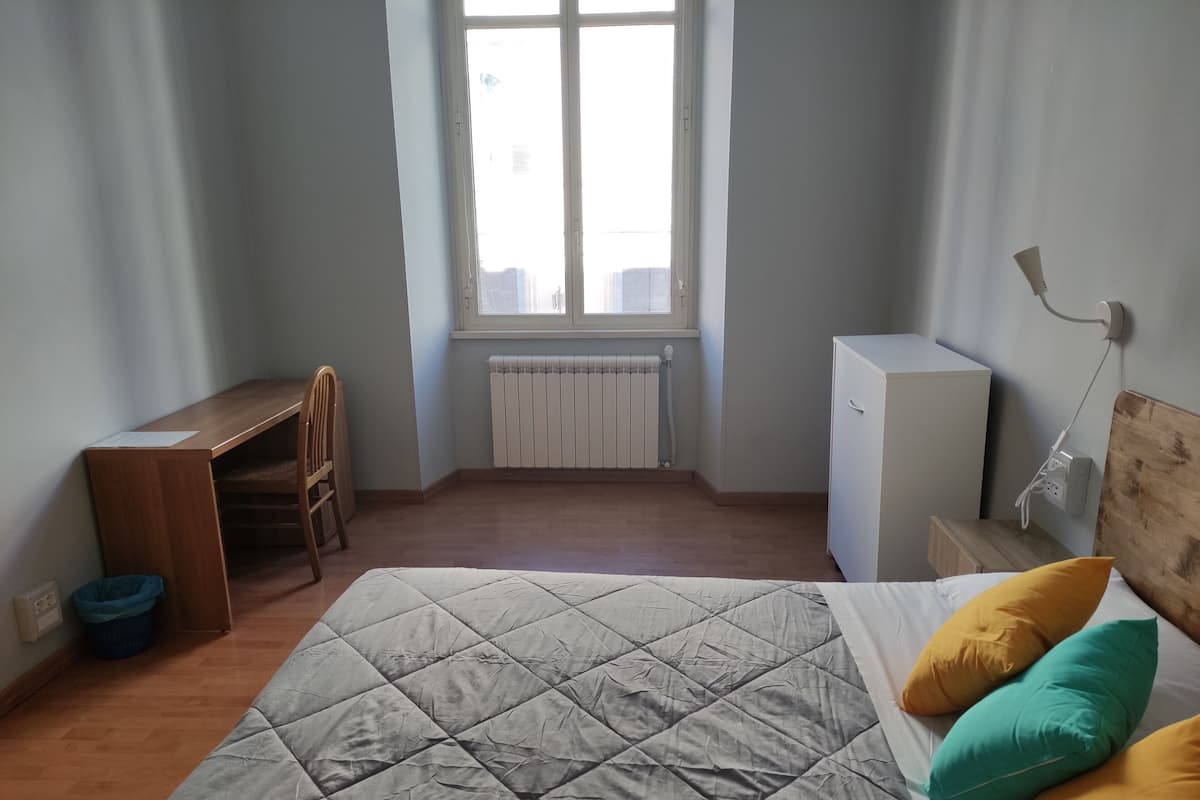 Sistema de insonorización, wifi gratis, ropa de cama