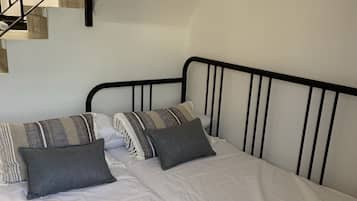 1 bedroom, iron/ironing board, travel cot, free WiFi