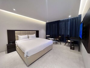 Sábanas de algodón egipcio, ropa de cama de alta calidad y minibar 