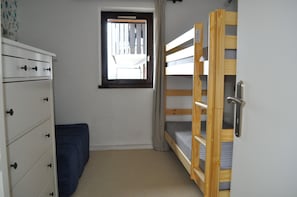 2 bedrooms, iron/ironing board, travel crib, free WiFi