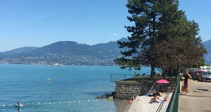 Smart 2-bedroom apartment, great lake views, minutes from ski runs and beaches