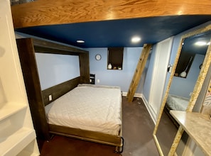 WiFi - NEW Tiny Studio Loft in Sem Hghts at River Crest (Tampa)