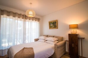 2 bedrooms, iron/ironing board, travel cot, free WiFi - 188 Apartments - Estrelícia (pool and balcony) (Cascais)
