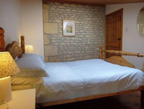 4 chambres, fer et planche à repasser, Wi-Fi