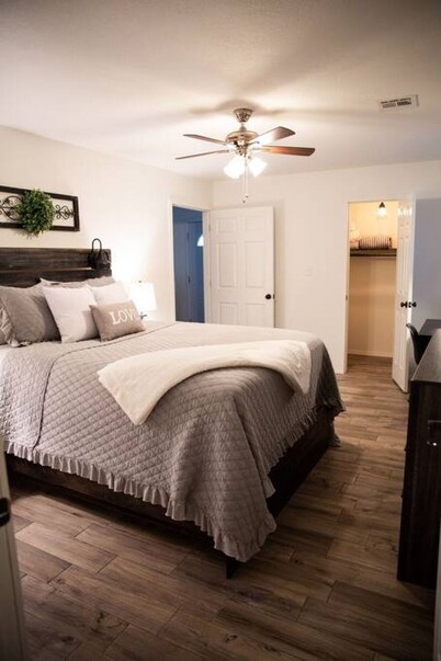 High speed internet, wifi, washer/dryer, Checotah