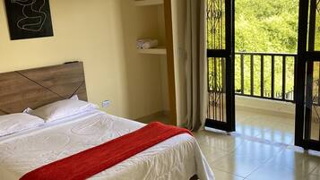 Comfort Double Room | Travel crib, free WiFi, bed sheets
