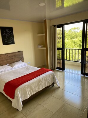Habitación Confort doble | Cuna de viaje, wifi gratis, ropa de cama