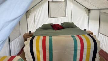 1 quarto, Wi-Fi de cortesia, roupa de cama