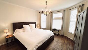 2 bedrooms, desk, iron/ironing board, free WiFi