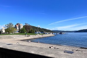 Sun loungers, beach towels - Family-Friendly Retreat | Game Room, Fireplace & King Bed | Near Coeur d’Alene (Post Falls)