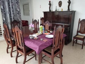 Daily continental breakfast (USD 12 per person)