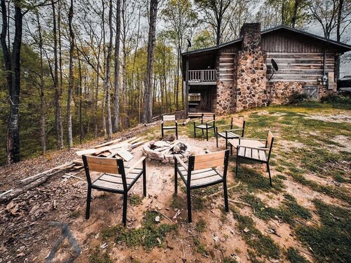 Great Location/Mtn View/Hot tub/Pool table/Arcade!