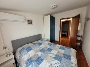 3 chambres, accès au Wi-Fi (inclus), literie fournie