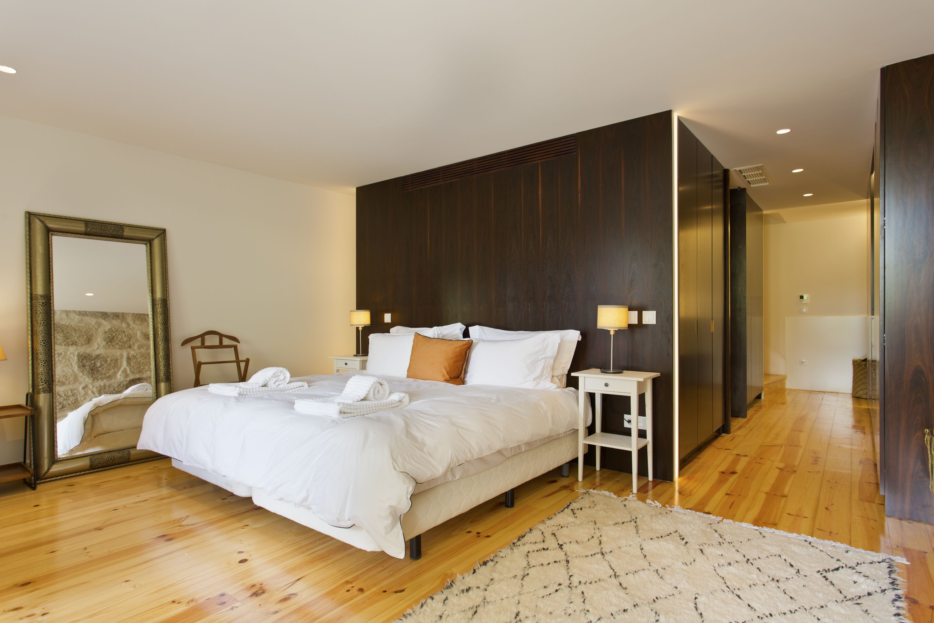 1 chambre, coffres-forts dans les chambres, bureau