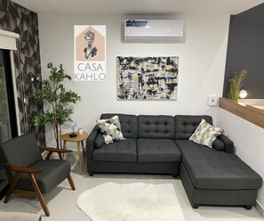 Smart TV y chimenea