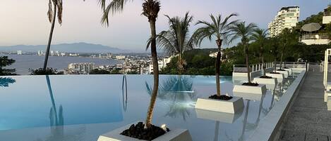 Outdoor pool, a heated pool