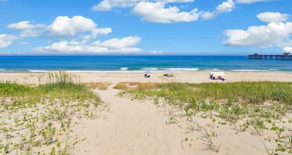 Seaside Oasis *Oceanfront Luxury w/ PRIVATE Beach Walkway, Pool, Elevator, Media Rm, Pool Table...