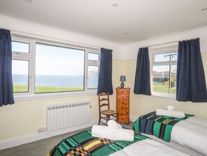 4 室のベッドルーム、客室ごとに異なる装飾、客室ごとに異なるインテリア、WiFi (無料)