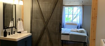 Overlook Cabin. Pet Friendly. Near Casino, Downtown