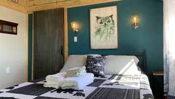 1 bedroom, iron/ironing board, free WiFi, bed sheets