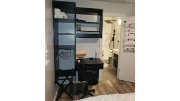 2 habitaciones, escritorio, wifi gratis y ropa de cama