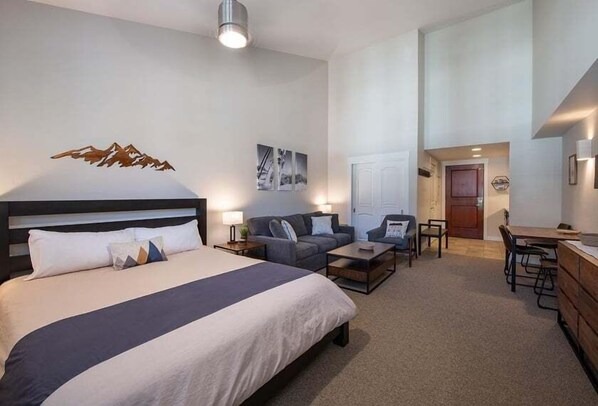 Fer et planche à repasser, Wi-Fi, literie fournie