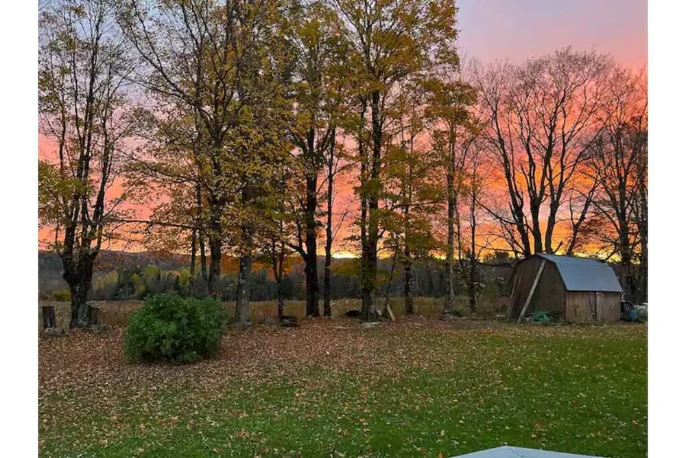 Stylish home w/ WD, stunning views, mins to Okemo Mount Holly Vrbo