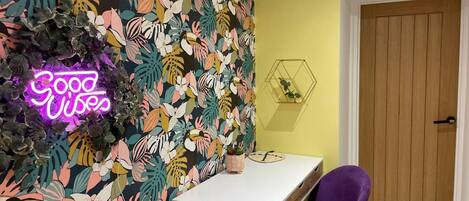 Departamento, 1 cama Queen size | 1 habitación, tabla de planchar con plancha, wifi gratis y ropa de cama