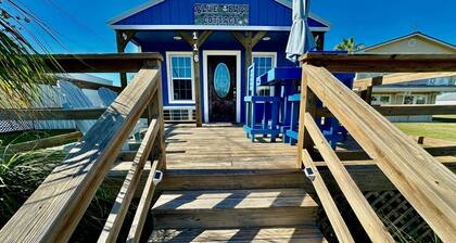 BLUE BAY COTTAGE in Port O'Connor