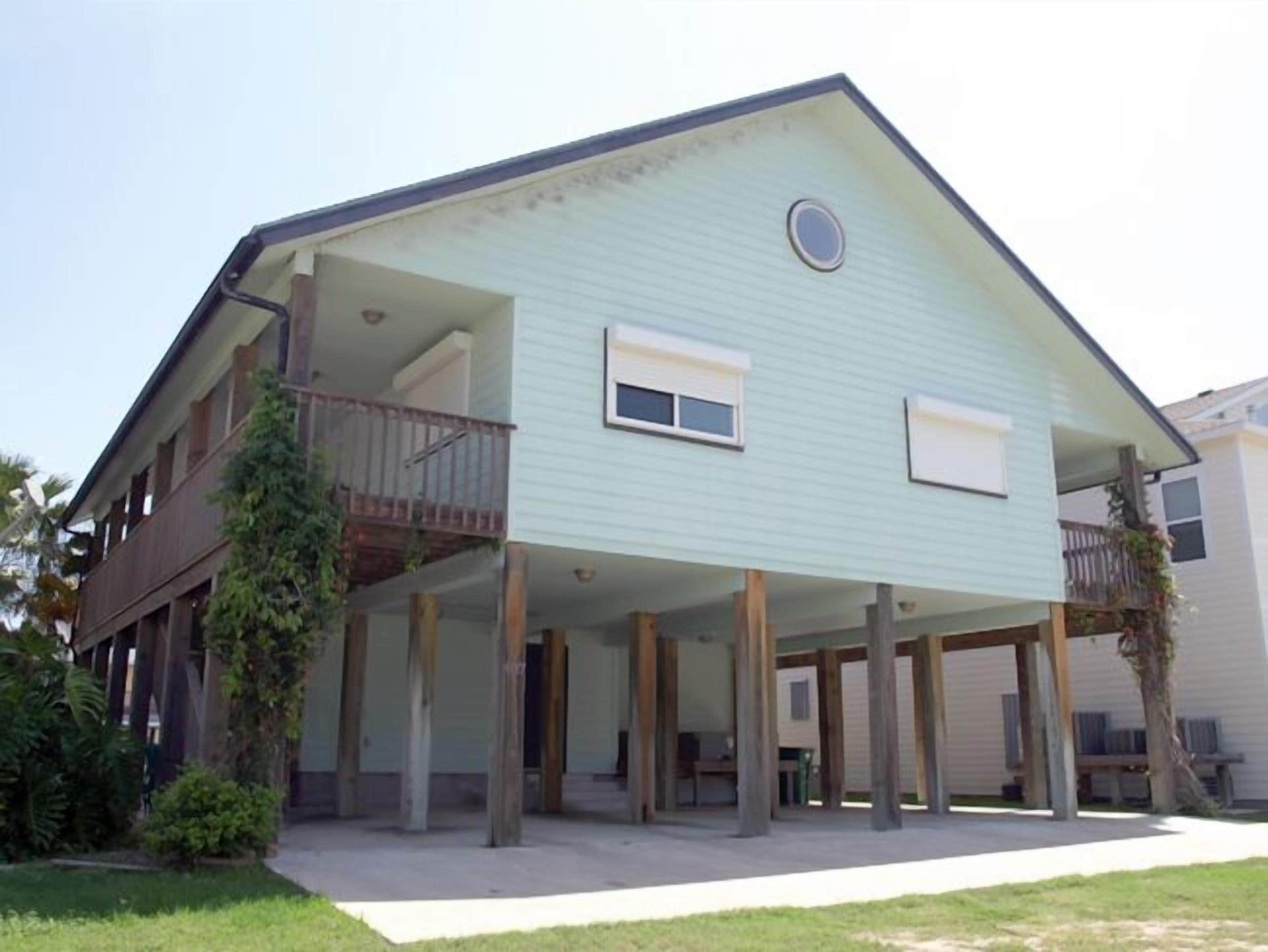 Dubois House (Waterfront) in Port OConnor, Port OConnor, TX Vacation