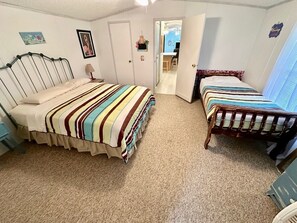 3 bedrooms, bed sheets