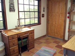 Fridge, microwave, oven, stovetop - LEIKER HOUSE is in POC (Port O'Connor)