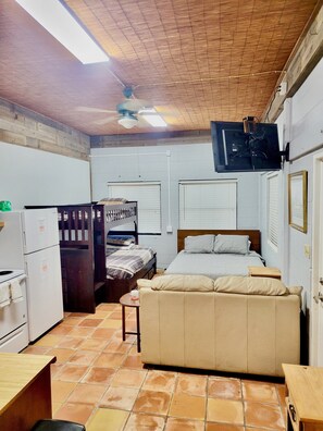 3 chambres, Wi-Fi gratuit, draps fournis